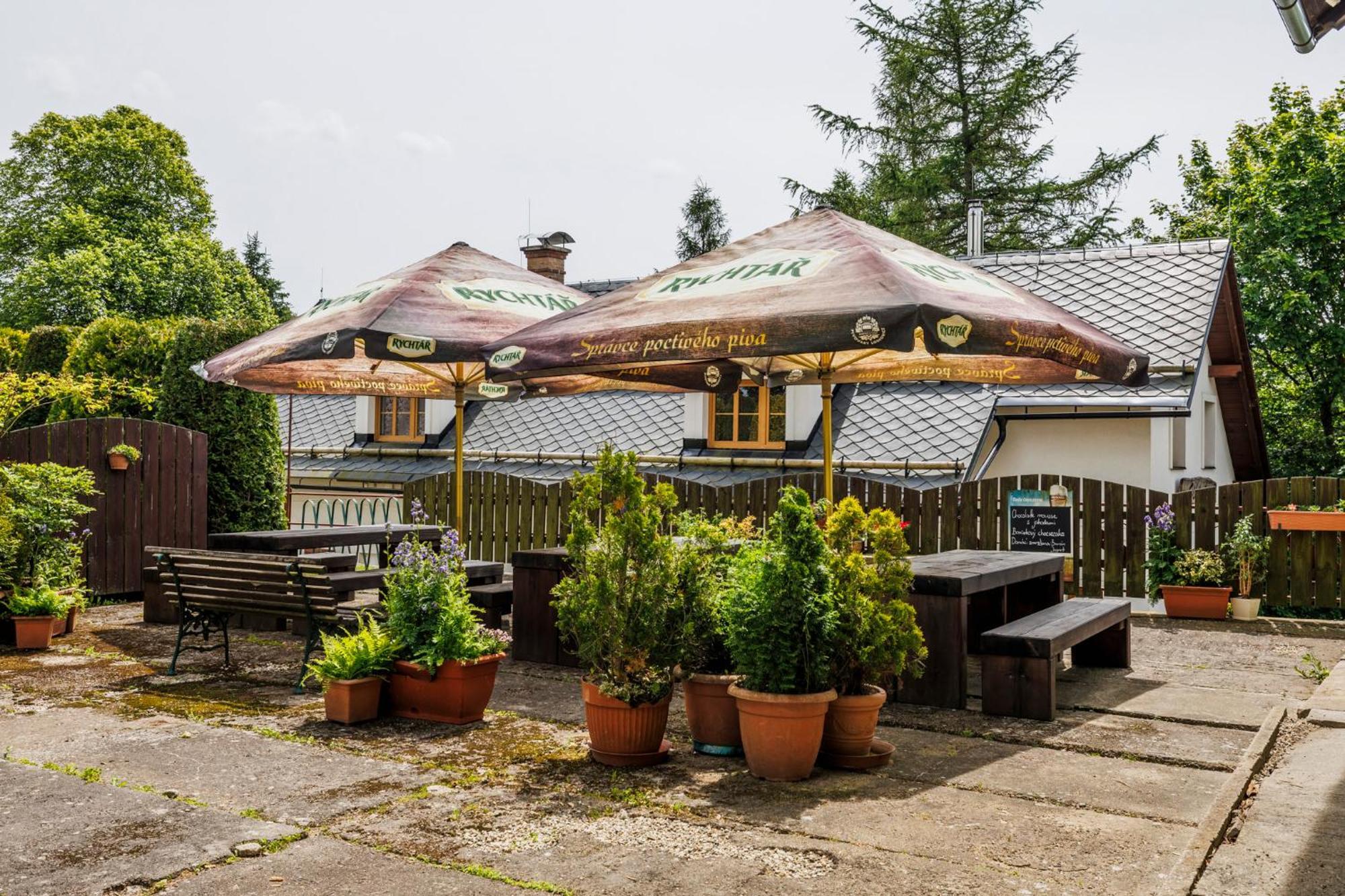 Hotel Kacenka Králíky Exterior foto